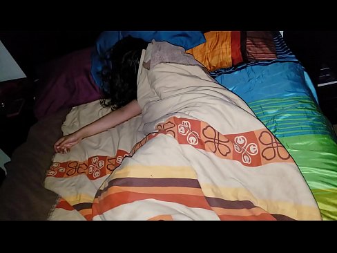 ❤️ Ögey oğul gənc ögey anası yatarkən onu təhqir edir. ❤️❌ Sərt porno az.allo-sex.ru ☑